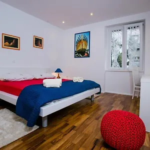 4* Pensión Old Mulberry